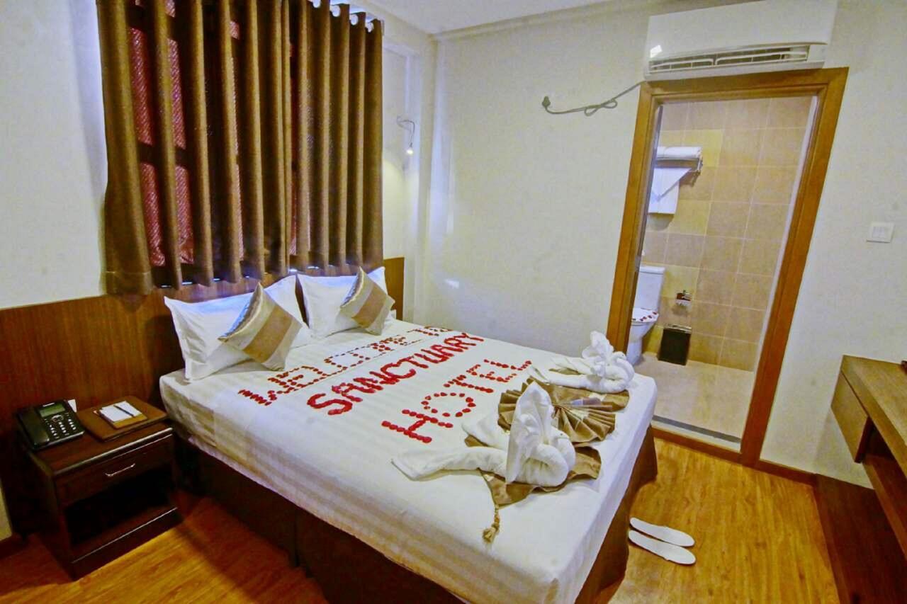 Sanctuary Hotel Mandalay Exterior foto